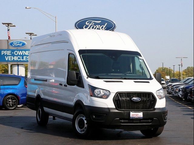 2022 Ford Transit Base