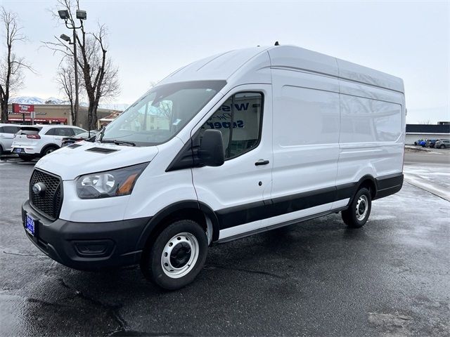 2022 Ford Transit Base