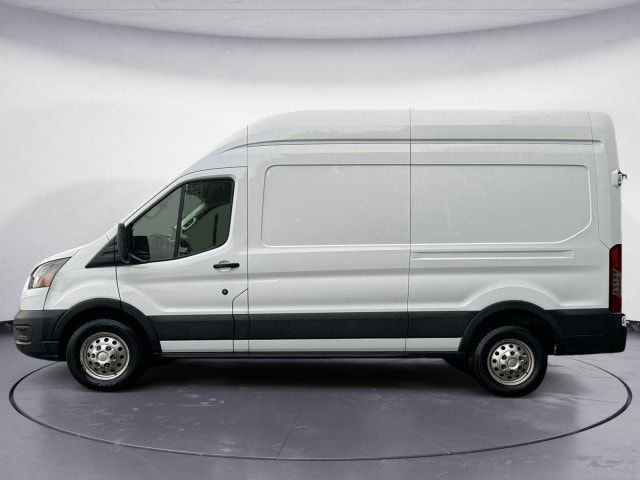 2022 Ford Transit Base