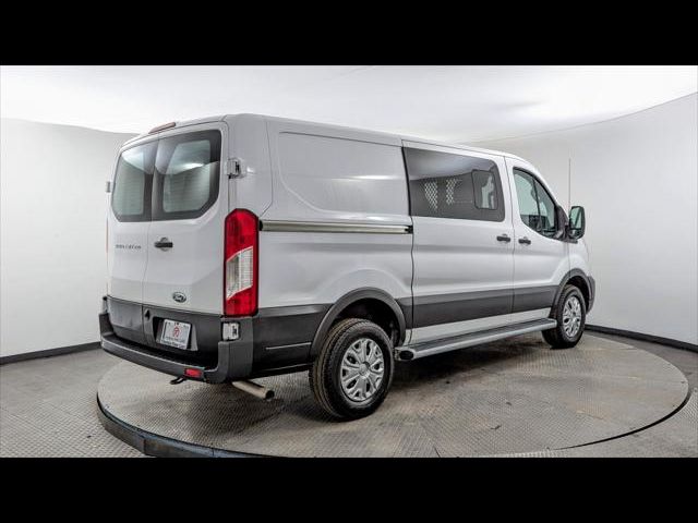 2022 Ford Transit Base