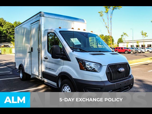 2022 Ford Transit Base