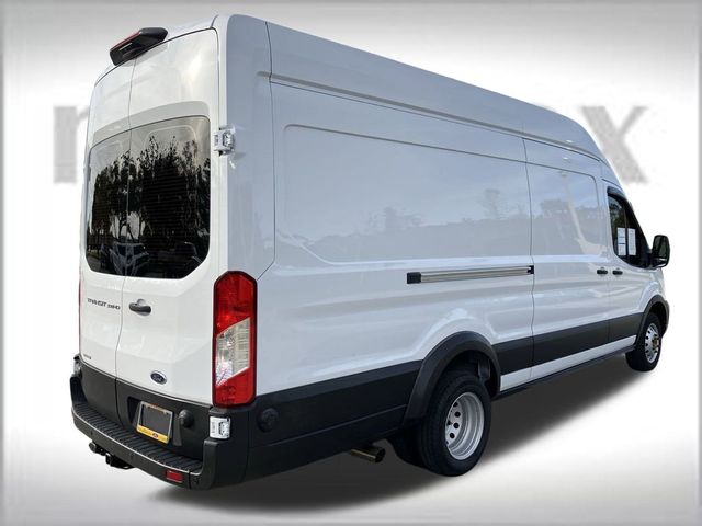 2022 Ford Transit Base