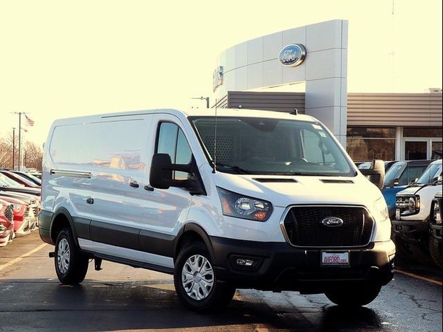 2022 Ford Transit Base