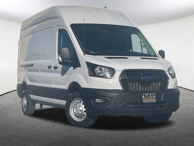 2022 Ford Transit Base