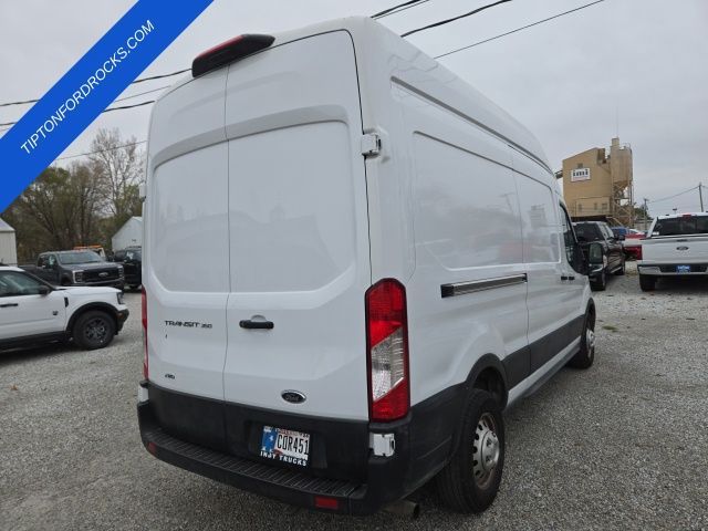 2022 Ford Transit Base