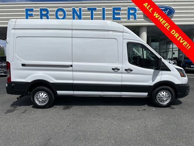 2022 Ford Transit Base