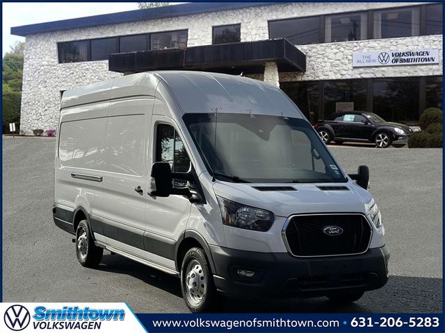 2022 Ford Transit Base