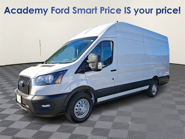 2022 Ford Transit Base