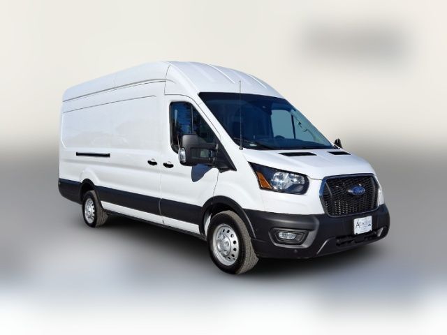 2022 Ford Transit Base