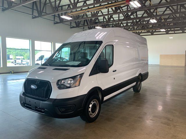 2022 Ford Transit Base