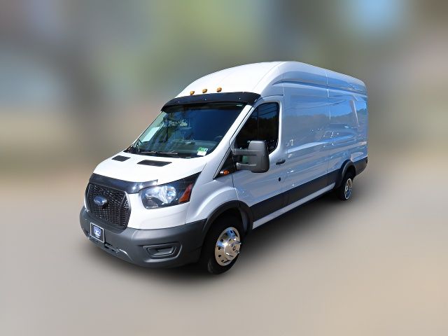 2022 Ford Transit Base