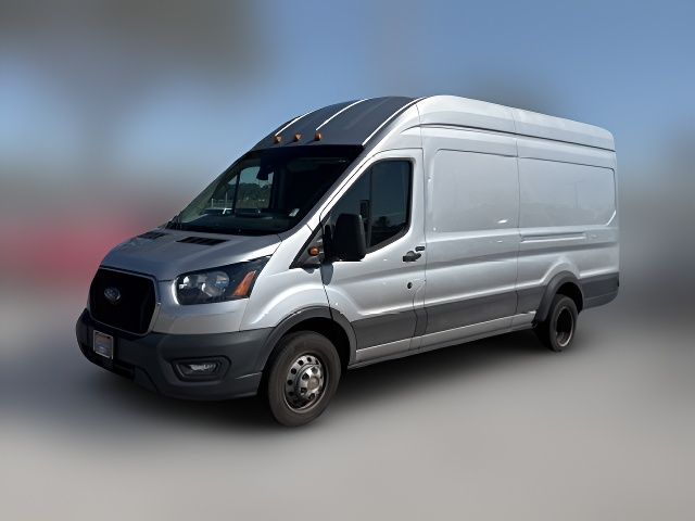 2022 Ford Transit Base