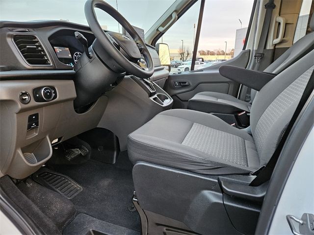 2022 Ford Transit XLT