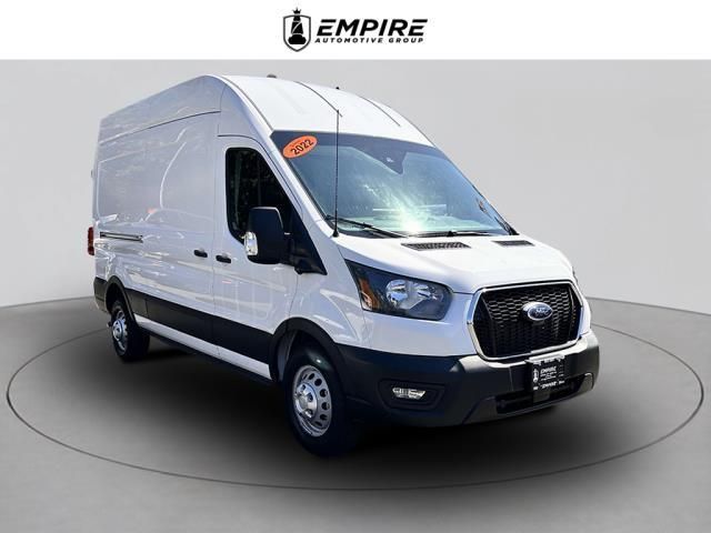 2022 Ford Transit Base