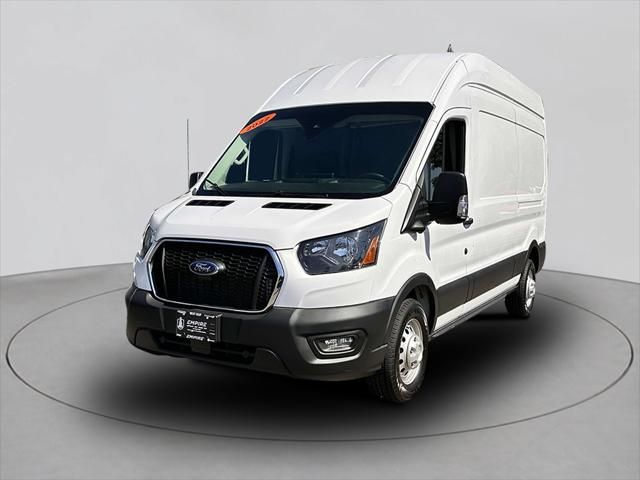 2022 Ford Transit Base