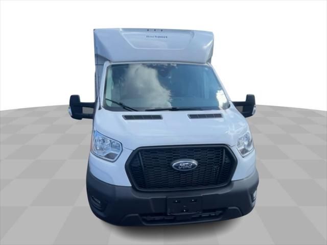 2022 Ford Transit Base