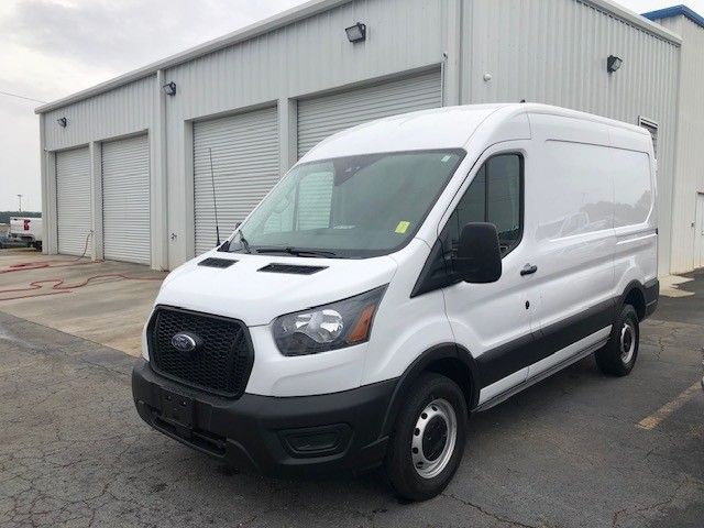 2022 Ford Transit Base