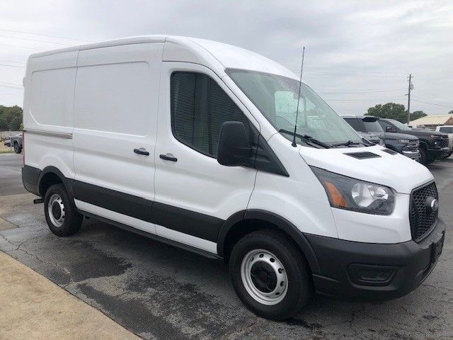 2022 Ford Transit Base