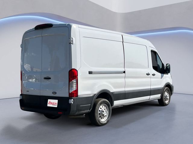 2022 Ford Transit Base