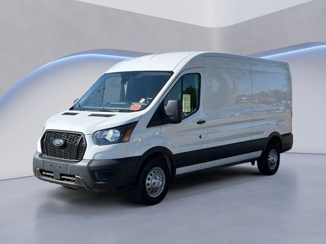 2022 Ford Transit Base