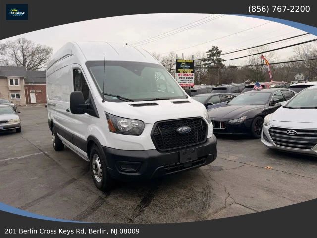 2022 Ford Transit Base
