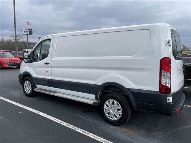 2022 Ford Transit Base