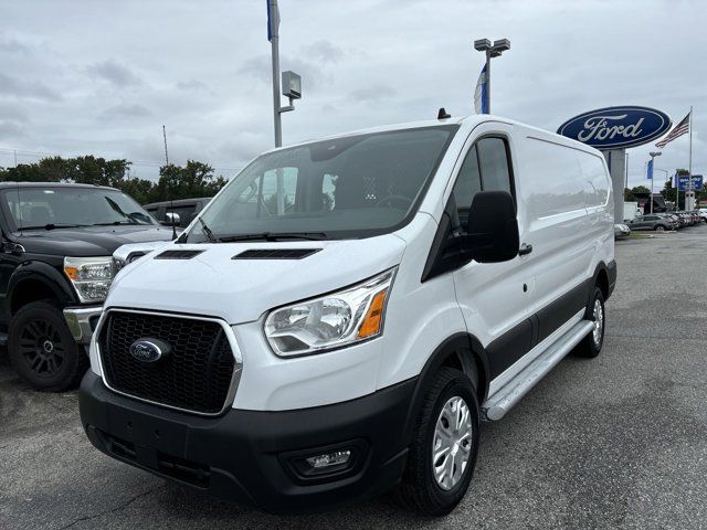 2022 Ford Transit Base