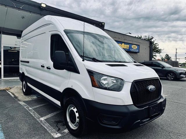 2022 Ford Transit Base