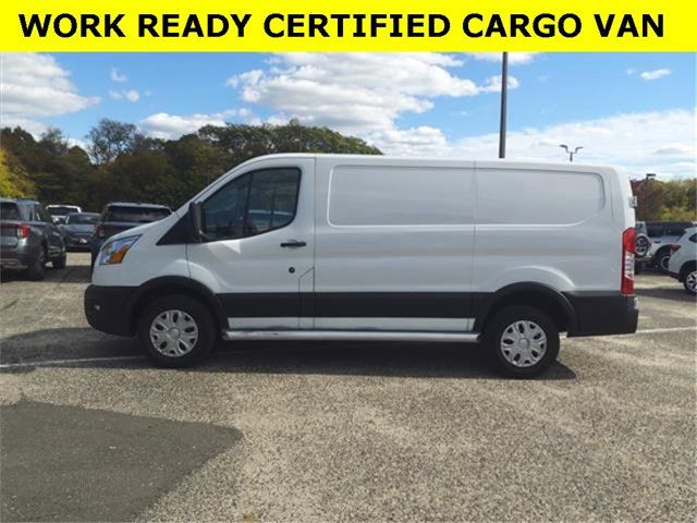 2022 Ford Transit Base