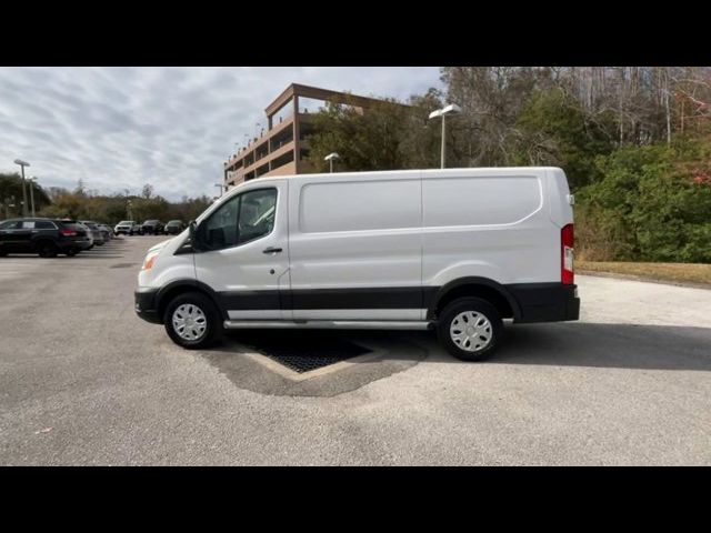 2022 Ford Transit Base