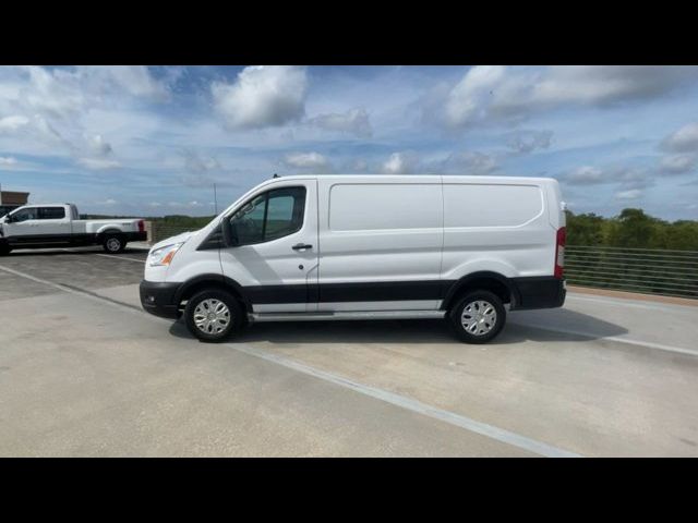 2022 Ford Transit Base