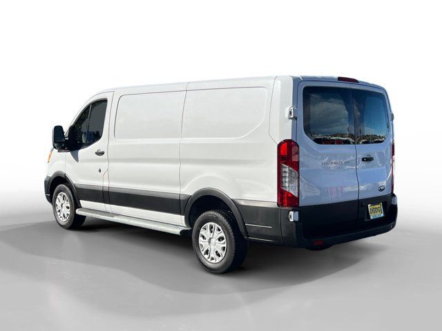 2022 Ford Transit Base