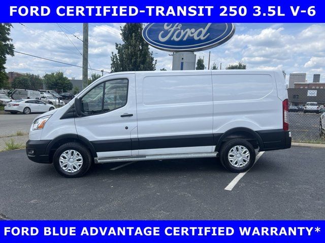 2022 Ford Transit Base