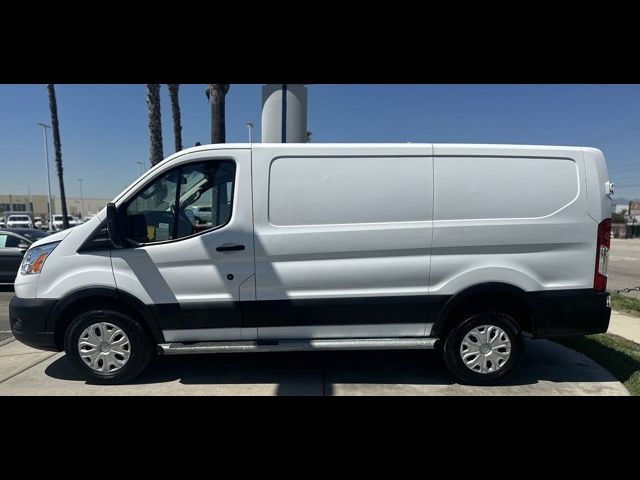 2022 Ford Transit Base