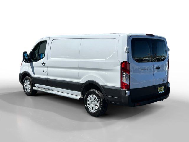 2022 Ford Transit Base