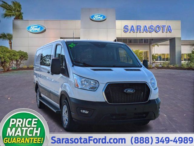 2022 Ford Transit Base