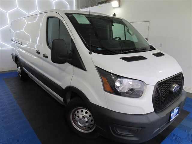 2022 Ford Transit Base
