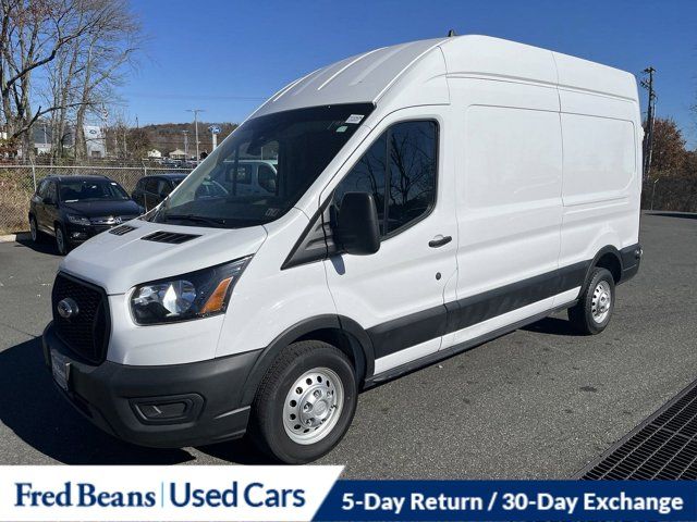 2022 Ford Transit Base