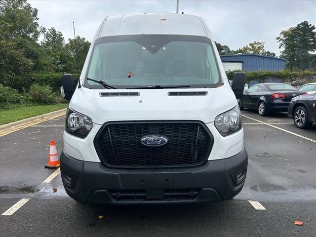 2022 Ford Transit Base