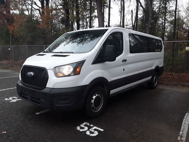 2022 Ford Transit Base