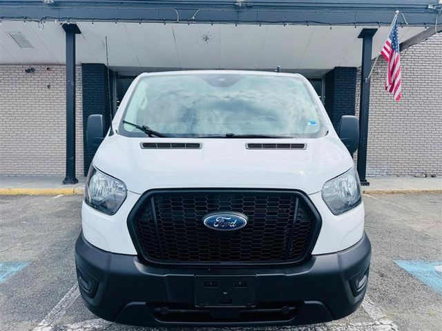 2022 Ford Transit Base