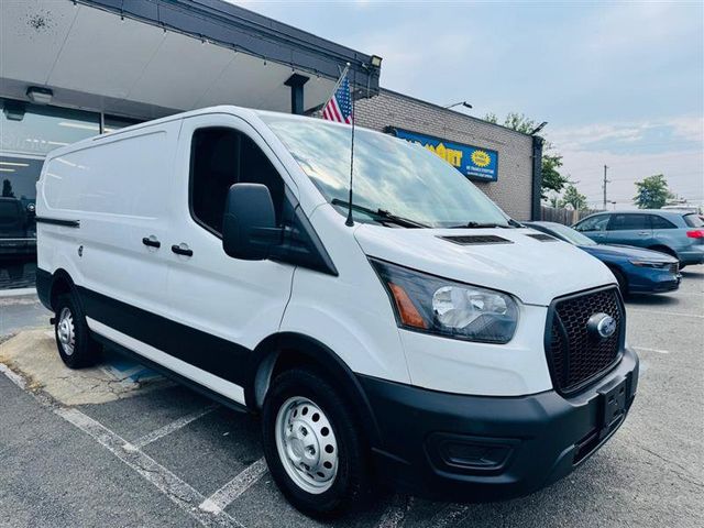 2022 Ford Transit Base