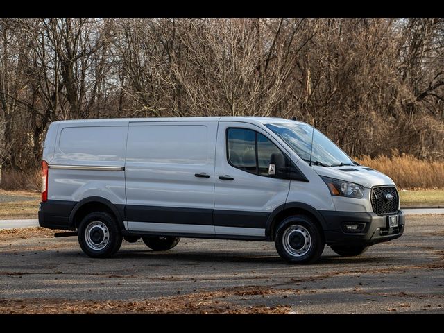 2022 Ford Transit Base