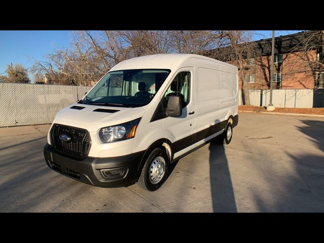 2022 Ford Transit Base