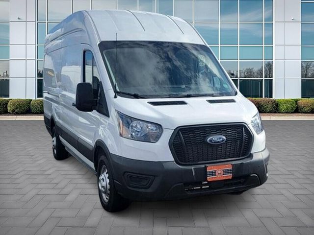 2022 Ford Transit Base