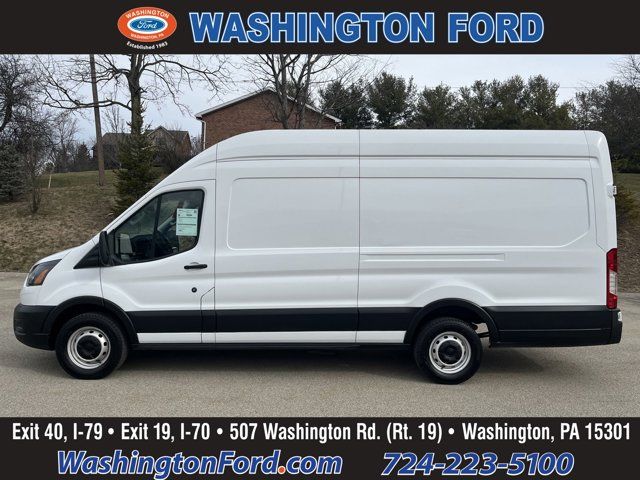 2022 Ford Transit Base