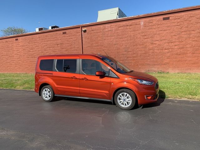 2022 Ford Transit Connect Titanium