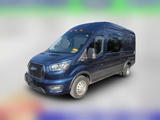 2022 Ford Transit Base