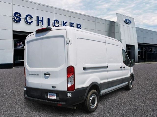 2022 Ford Transit Base