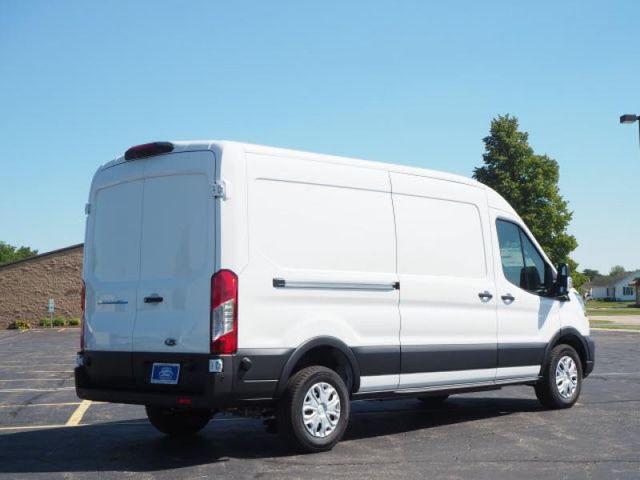 2022 Ford E-Transit Base